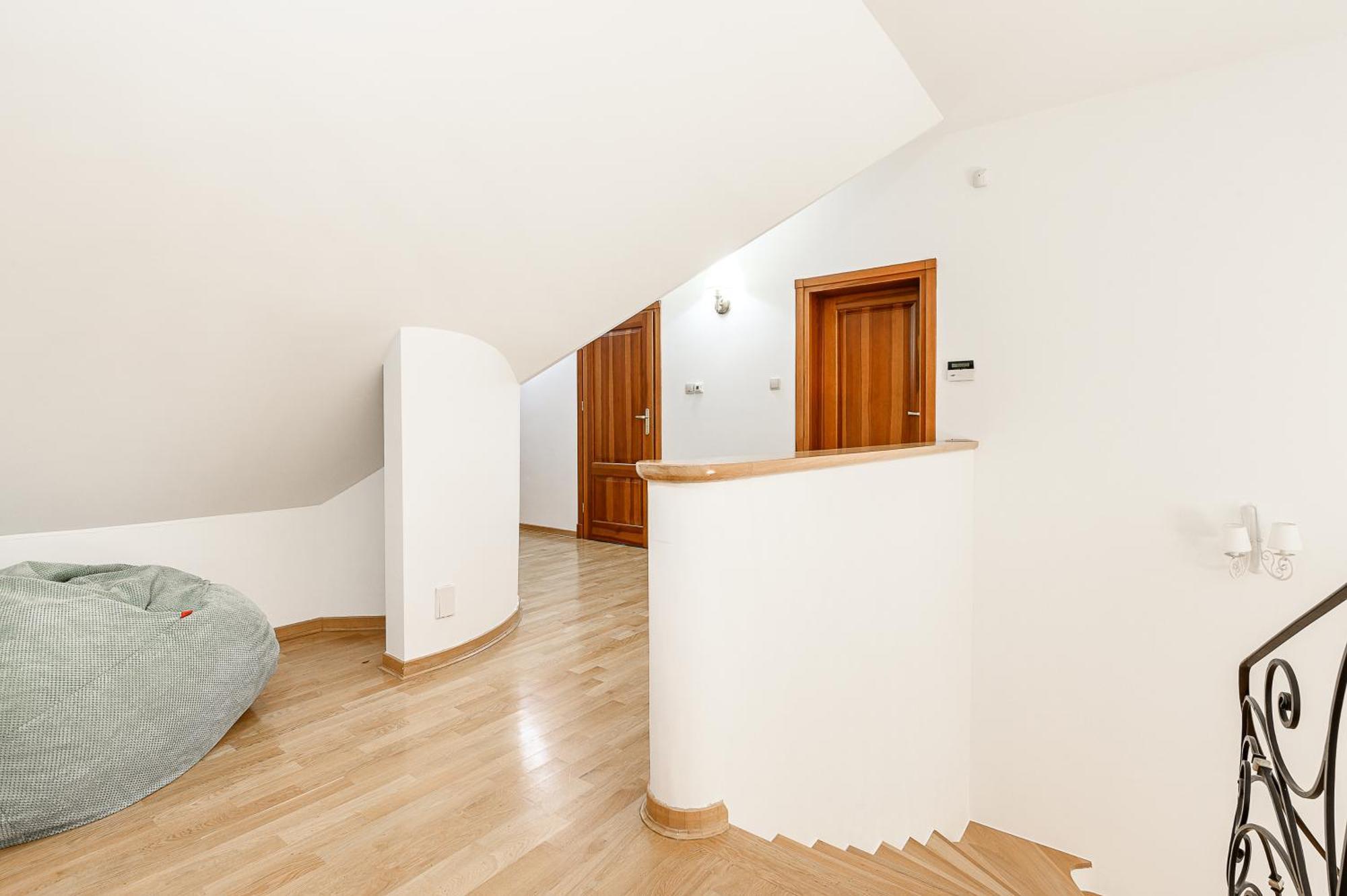 Lumina Luxury House In Villa *