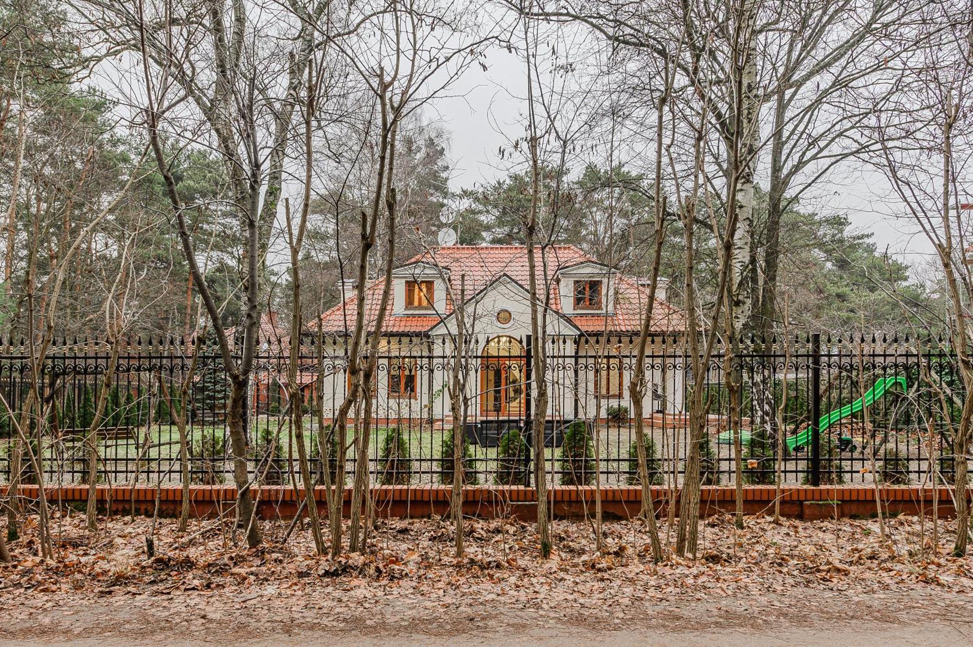 Lumina Luxury House In